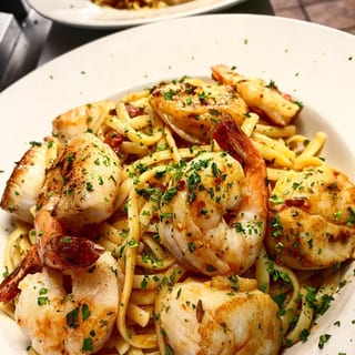 Shrimp & Scallop Scampi