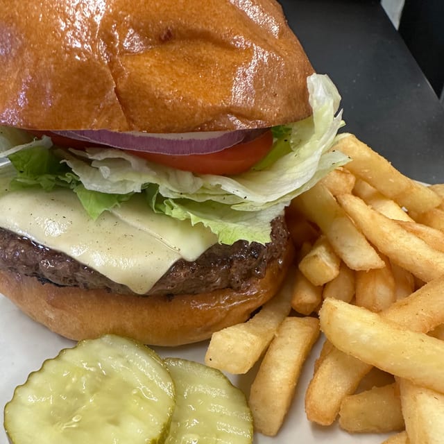 California Cheeseburger.